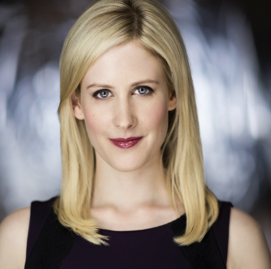 Laura Schober headshot